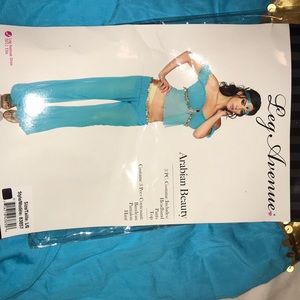 Leg Avenue jasmine costume with jewelry